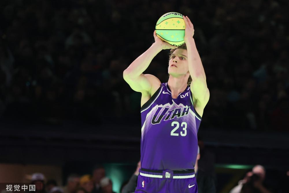 表现出色 表现出色