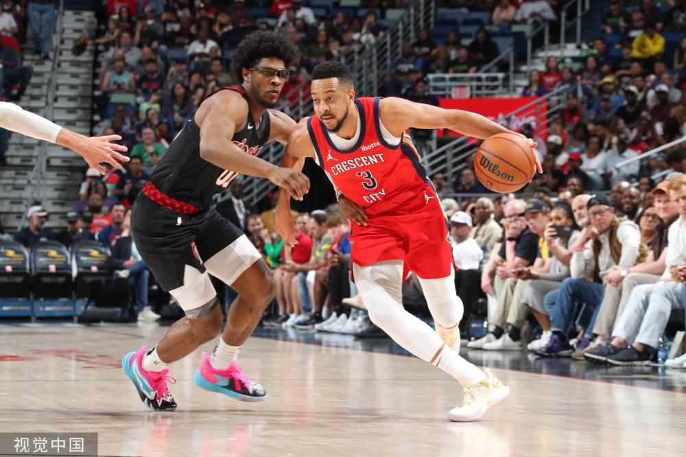 她终于站在 她终于站在