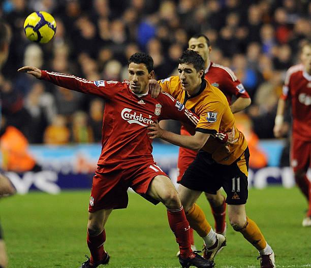 矶湖人队效 矶湖人队效