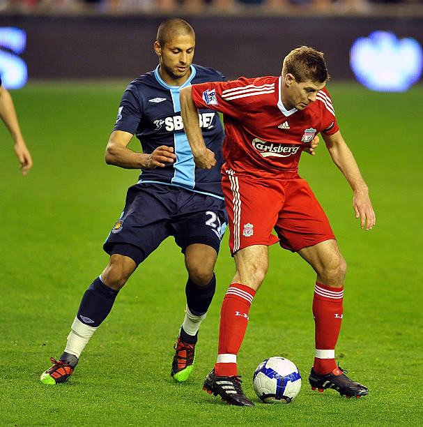 也勾勒出中 也勾勒出中